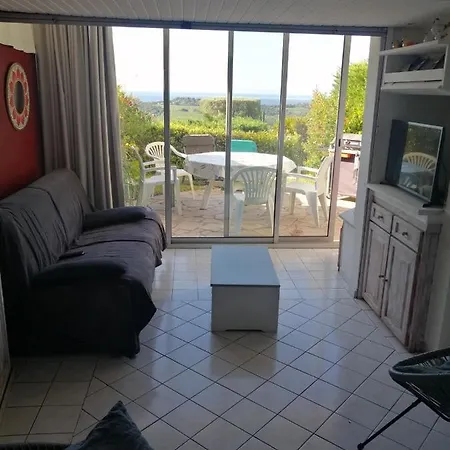 Petit Coin De Paradis Apartment